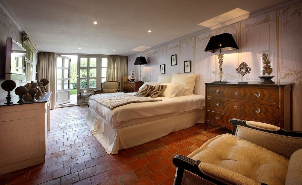 Premium Double or Twin Room (15)