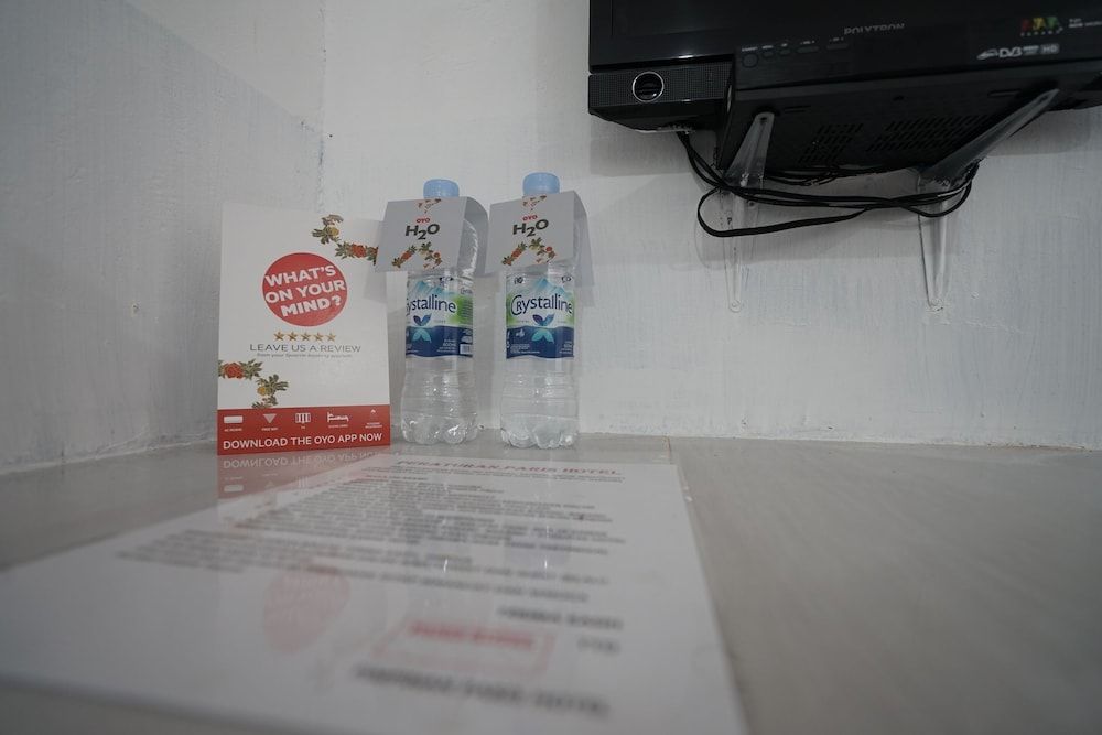 OYO 1315 Paris Hotel Standard Twin Room 6