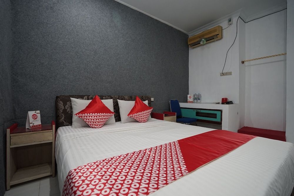 OYO 1315 Paris Hotel Standard Double Room 4