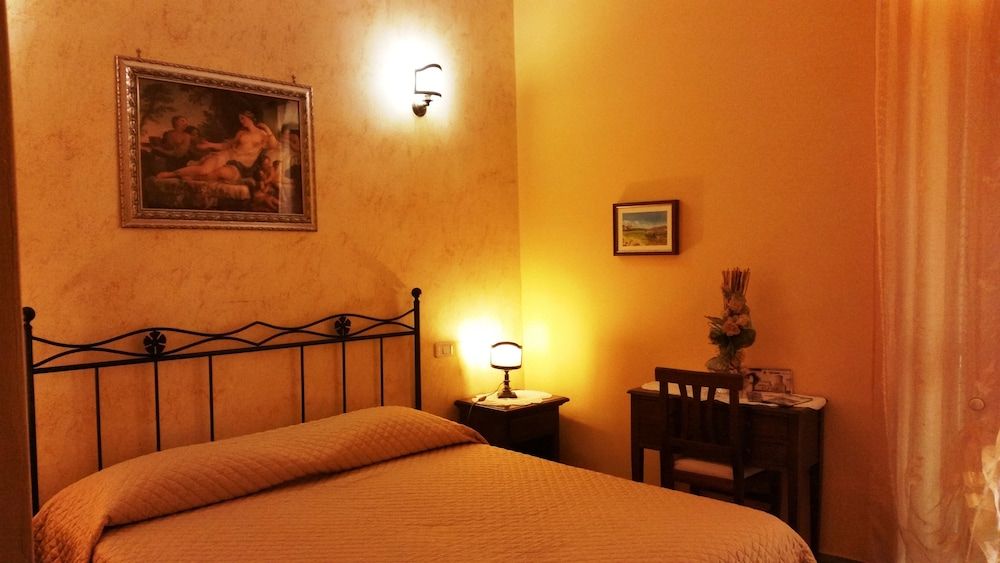 Camere Primavera B&B Double Room, Private Bathroom 2