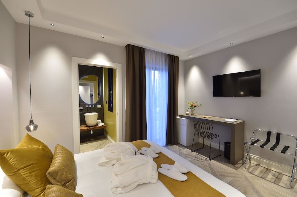 LA DEPENDANCE Standard Room