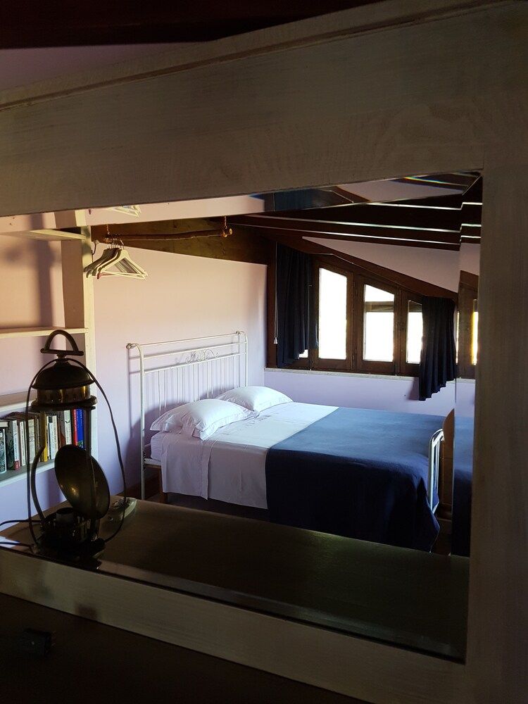 Panoramic Cottage, 2 Bedrooms, Kitchen, Garden View