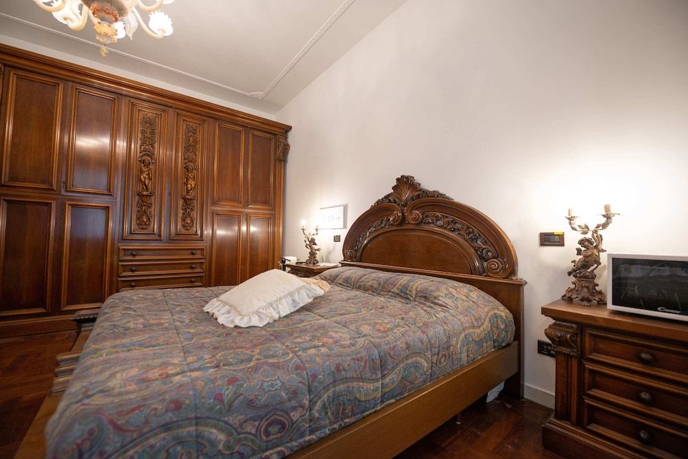 B&B Family First Luxury Suite, Jetted Tub (private entrance) 6