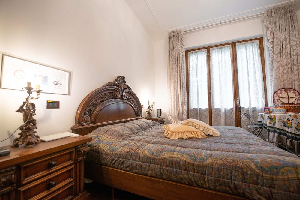 B&B Family First Luxury Suite, Jetted Tub (private entrance) 3