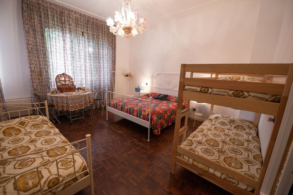 B&B Family First Family Room, Hot Tub (private entrance) 5