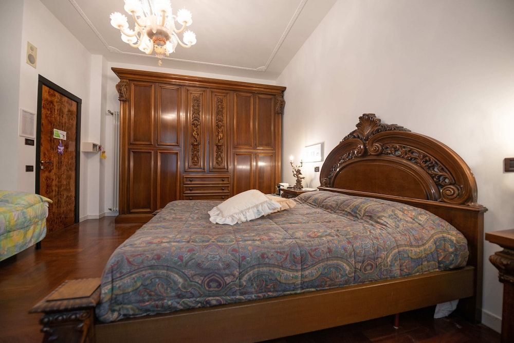 B&B Family First Luxury Suite, Jetted Tub (private entrance) 11