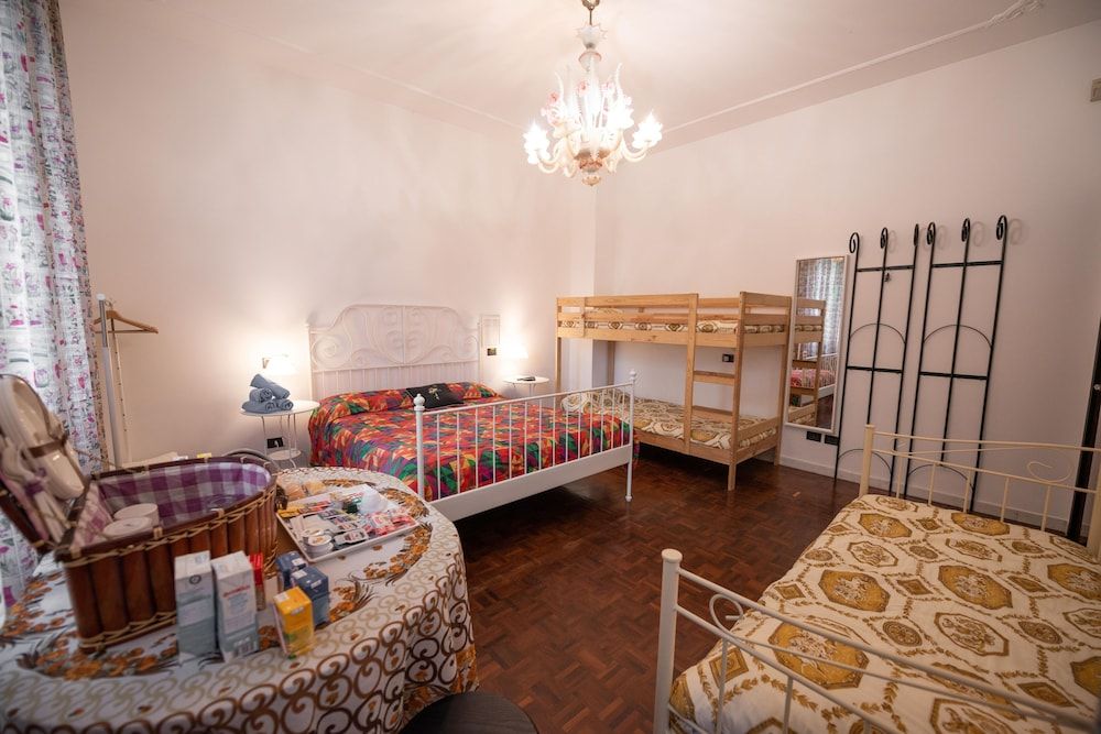 B&B Family First Family Room, Hot Tub (private entrance) 3