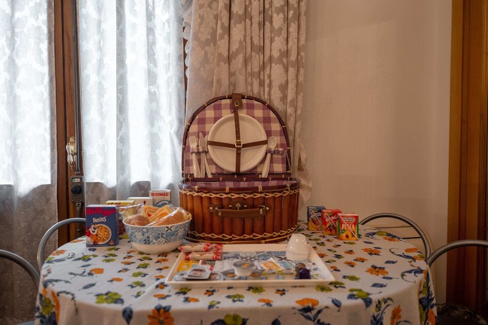 B&B Family First Luxury Suite, Jetted Tub (private entrance) 7