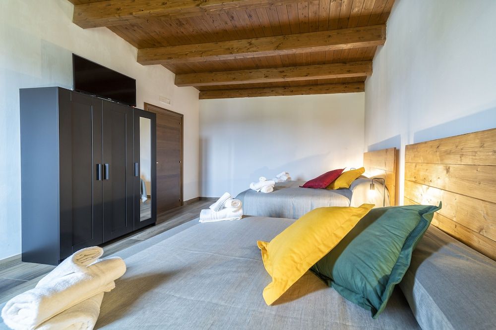 Tenuta del Grillaio Standard Quadruple Room 2
