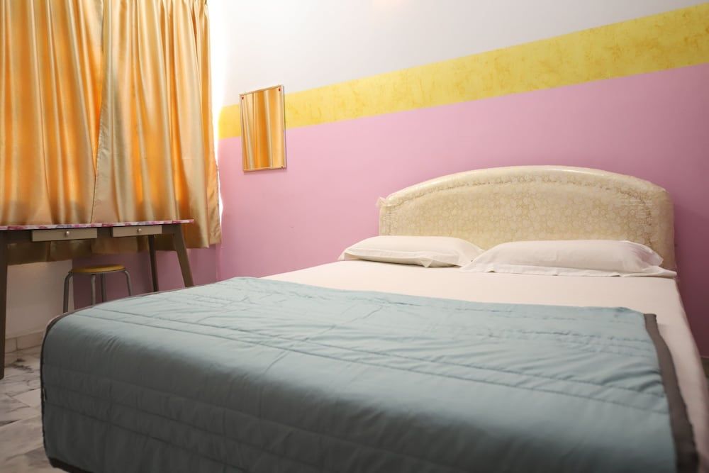 Room, 4 Bedrooms