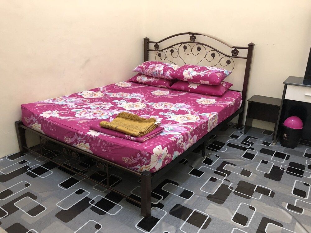 Family House, 4 Bedrooms, Accessible, Non Smoking