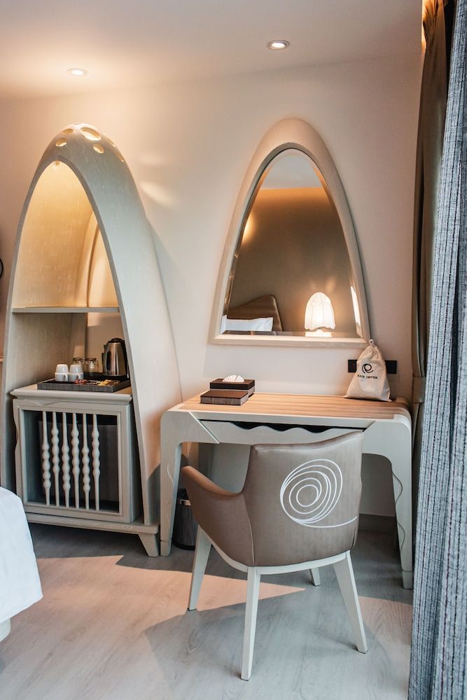 Rachabhura Hotel Superior Twin Room 6