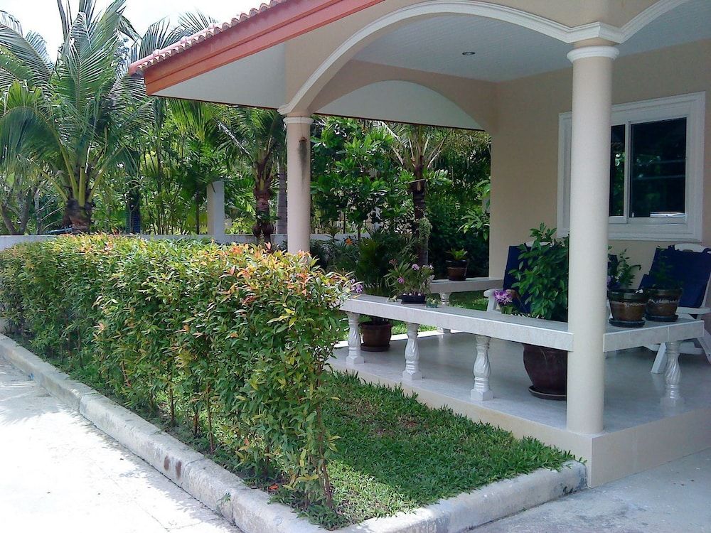 undefined Lovely House Near Chalong Pier With Access to Large Swimming Pool Shop Centre 7