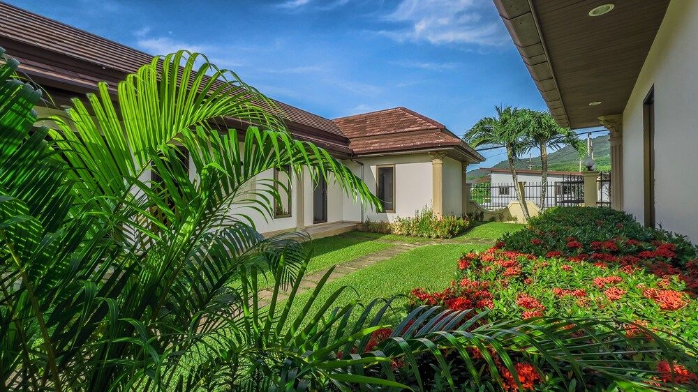 undefined Garden bungalows 4br with private pool 4