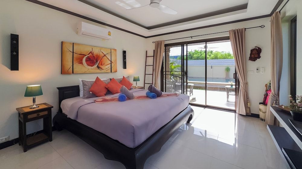 Garden bungalows 4br with private pool Deluxe Bungalow 4