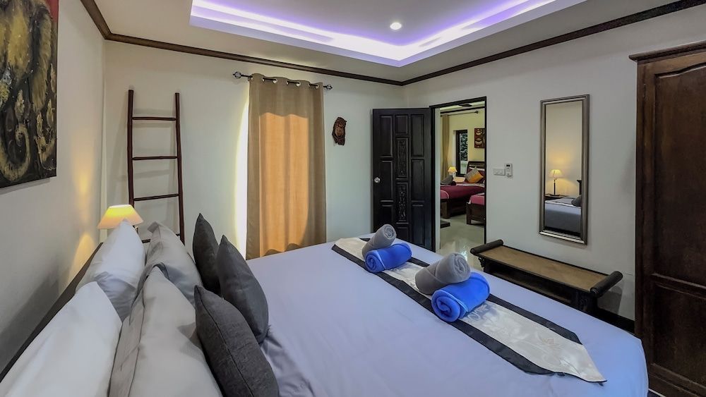 Garden bungalows 4br with private pool Deluxe Bungalow 10