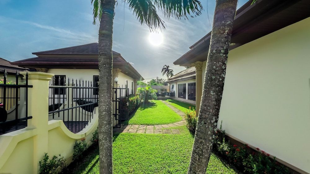 undefined Garden bungalows 4br with private pool 6