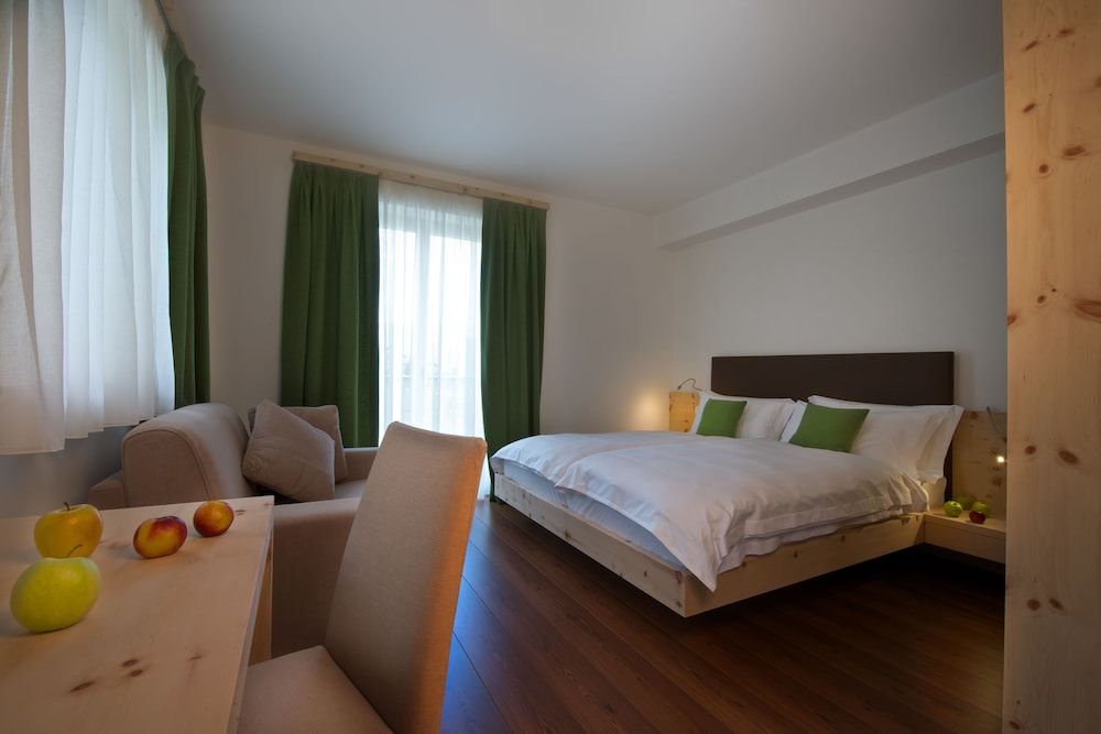 Double Room, Mountain View