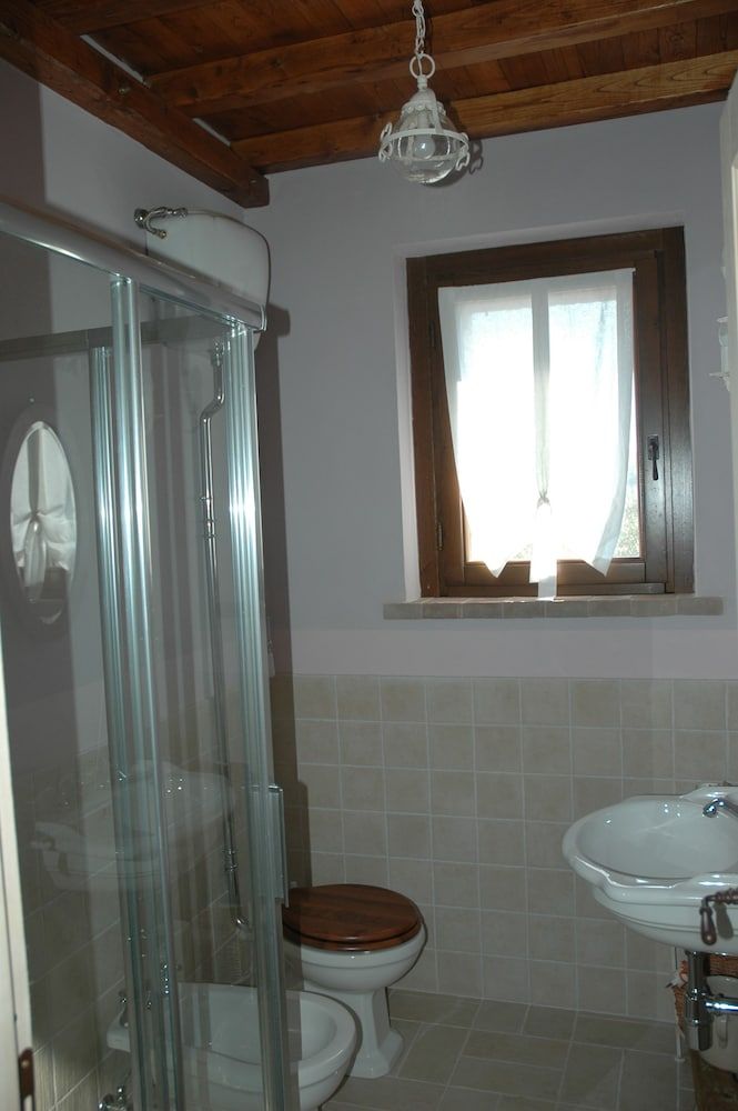 Agriturismo Tara Apartment, 2 Bedrooms, Garden View 2