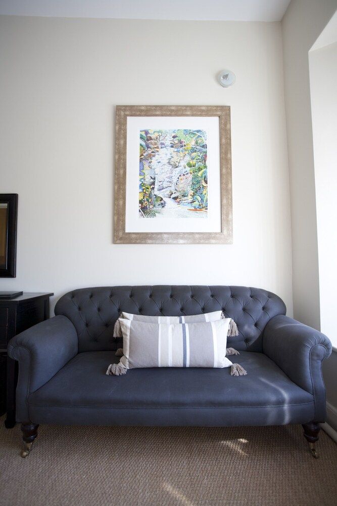 Devonshire Arms Deluxe Double Room 4