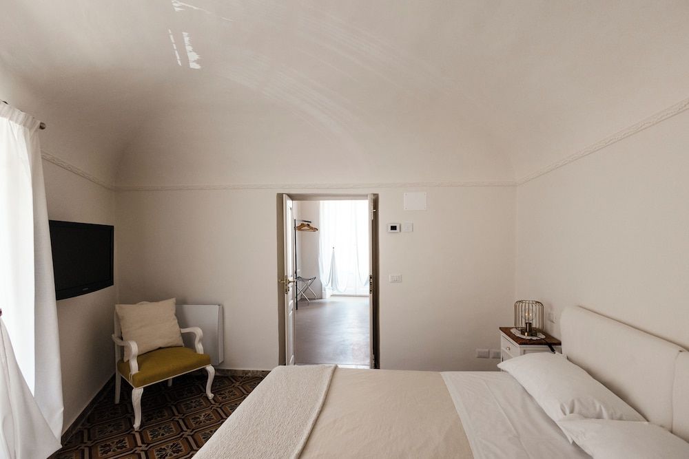 Bianko EcoChic Junior Suite, 1 Bedroom, Connecting Rooms 3