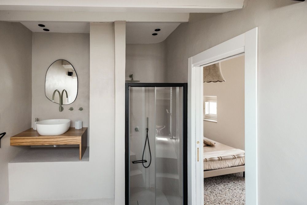 Bianko EcoChic Premium Room 8