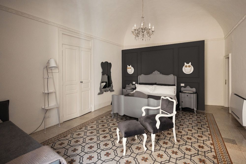 Bianko EcoChic Deluxe Room 9