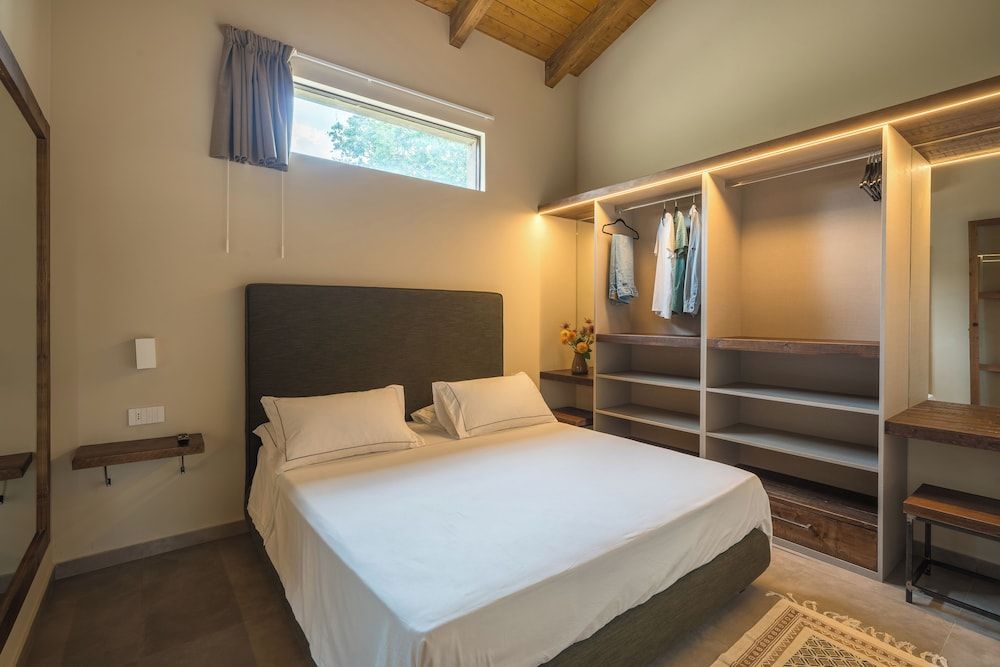 HANG LOOSE COTTAGE Hotel Resort 4 stelle Gizzeria Calabria Family Cottage, 3 Bedrooms, 2 Bathrooms, Pool View 3