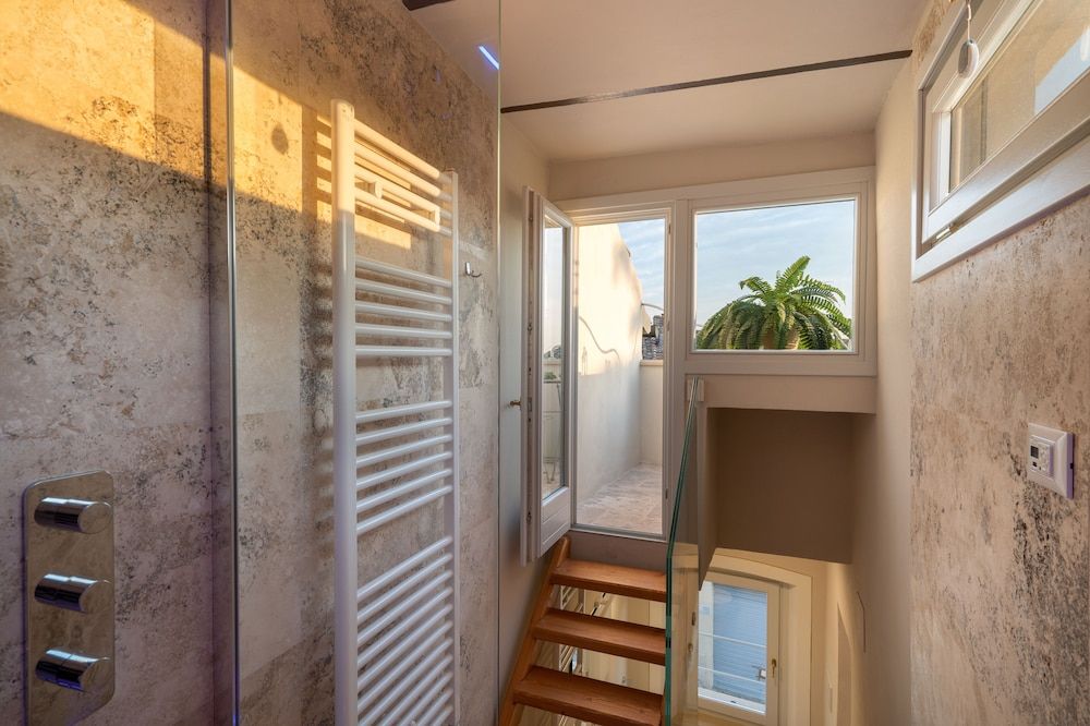 Beatabb Deluxe Double Room 3