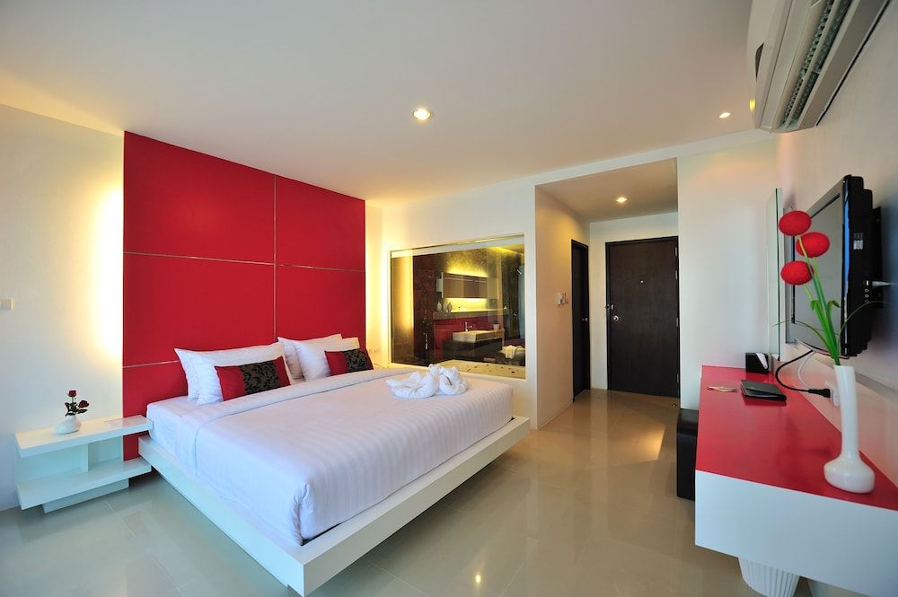 undefined Alfresco Phuket Hotel 7