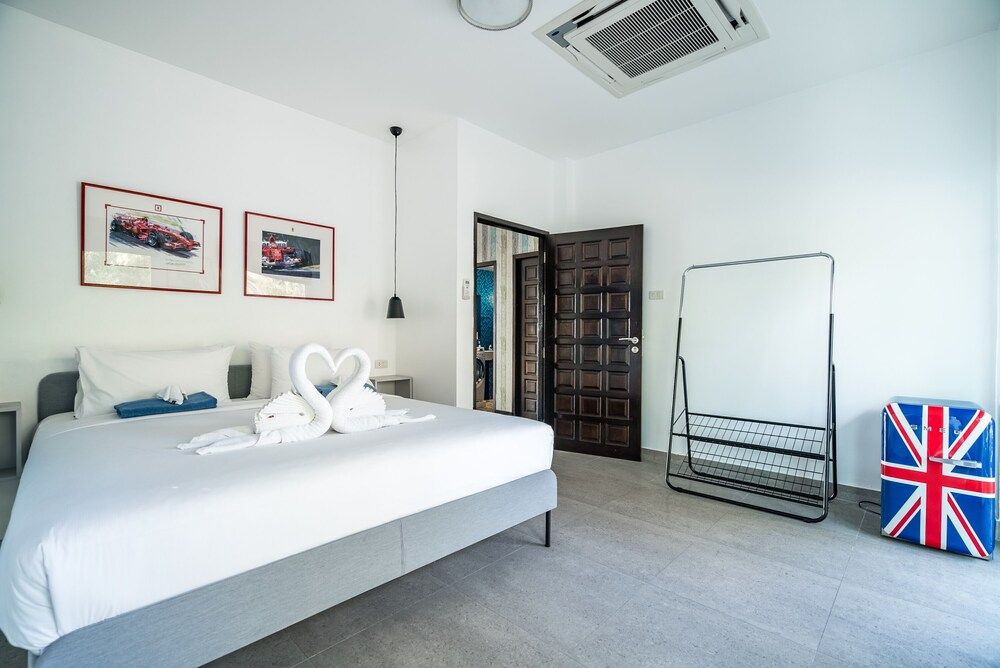 undefined Chill out Patong sea view villa 8