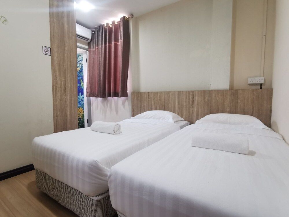 Basic Twin Room