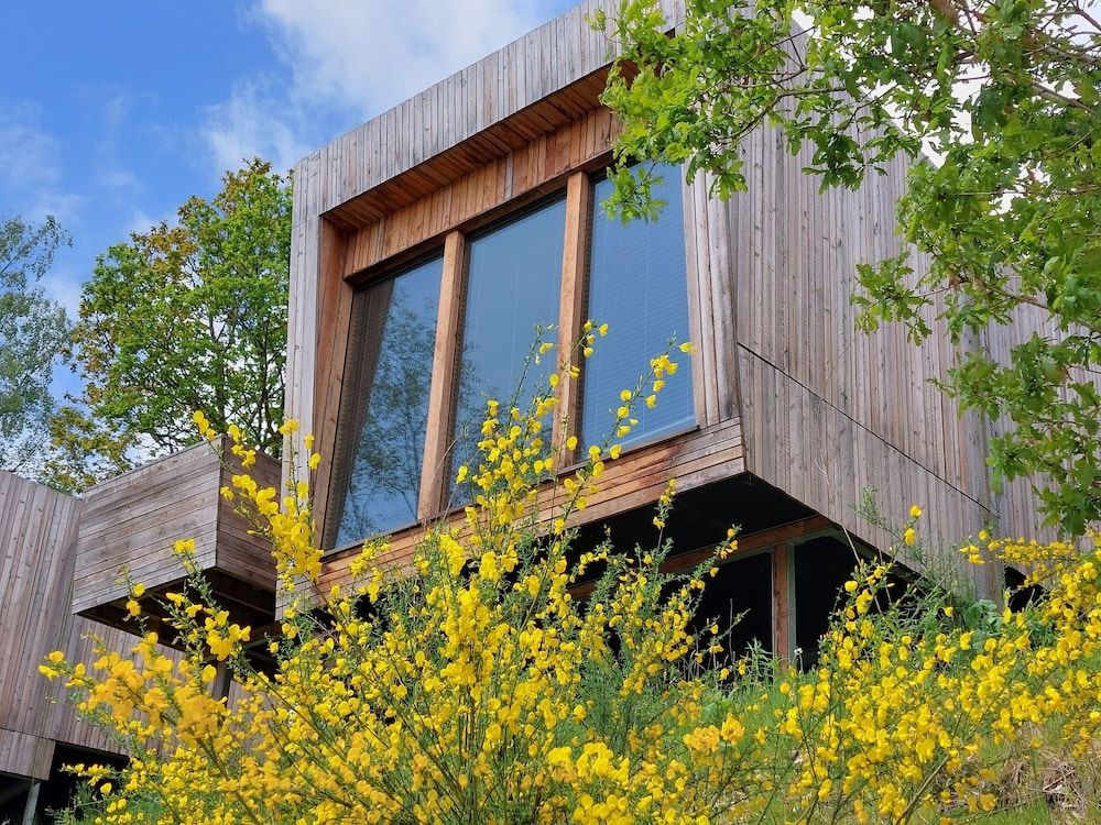 Cabin (Red Squirrels Rest)