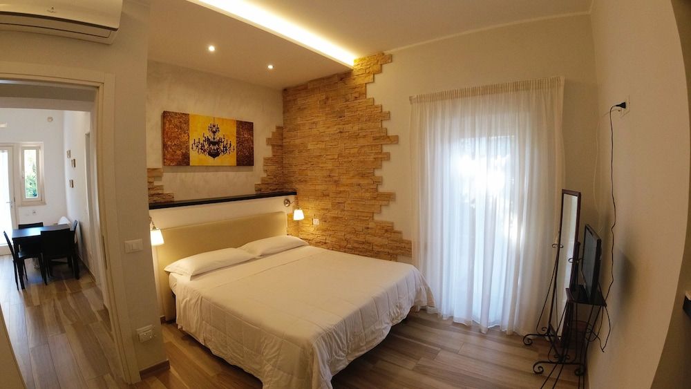 Luxury Apartment, 2 Bedrooms (Pet Friendly)