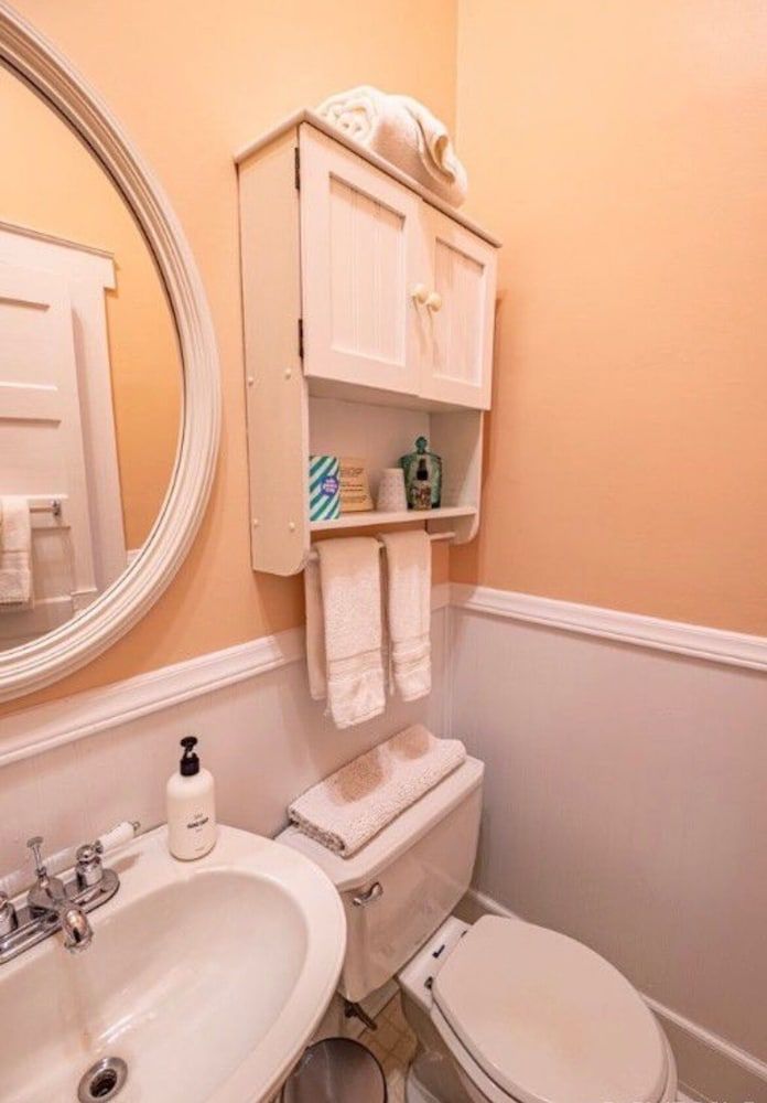 The Grey Swan Inn Comfort Room 4