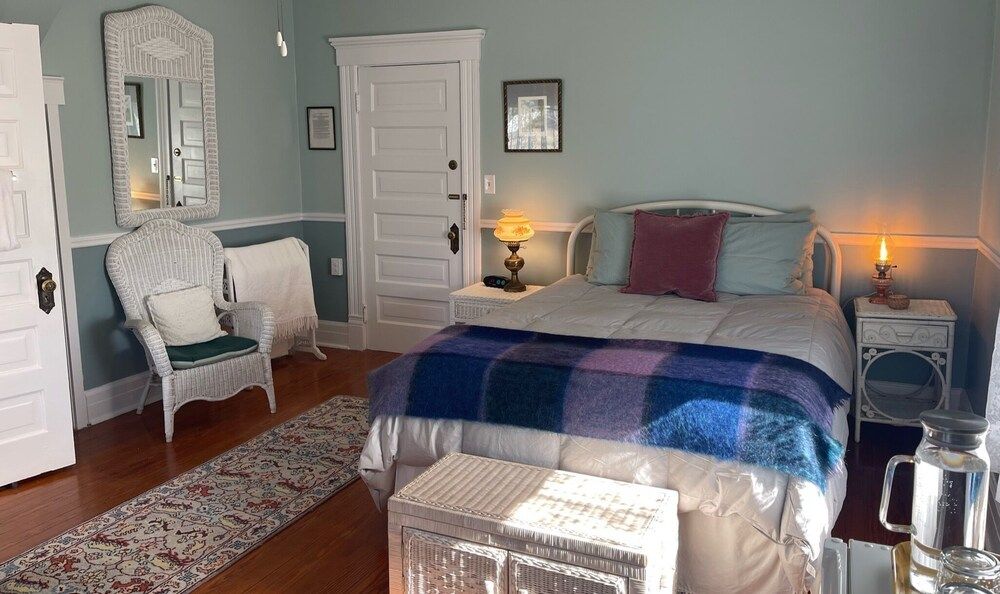 The Grey Swan Inn Comfort Room