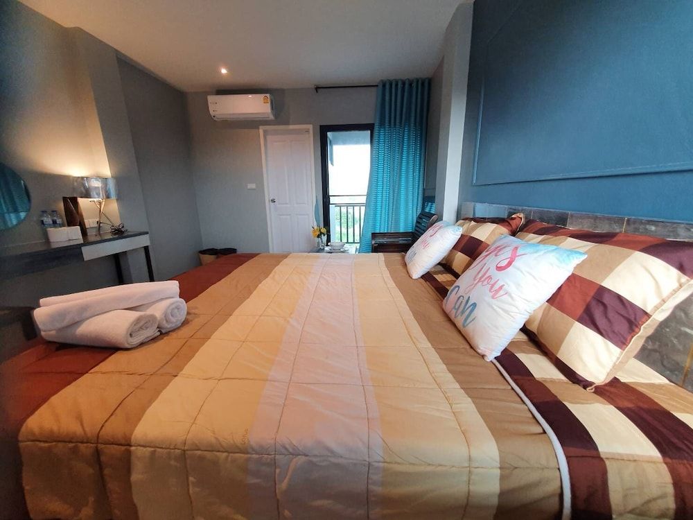 Samutsakorn Apartment Basic Studio, Multiple Beds 12