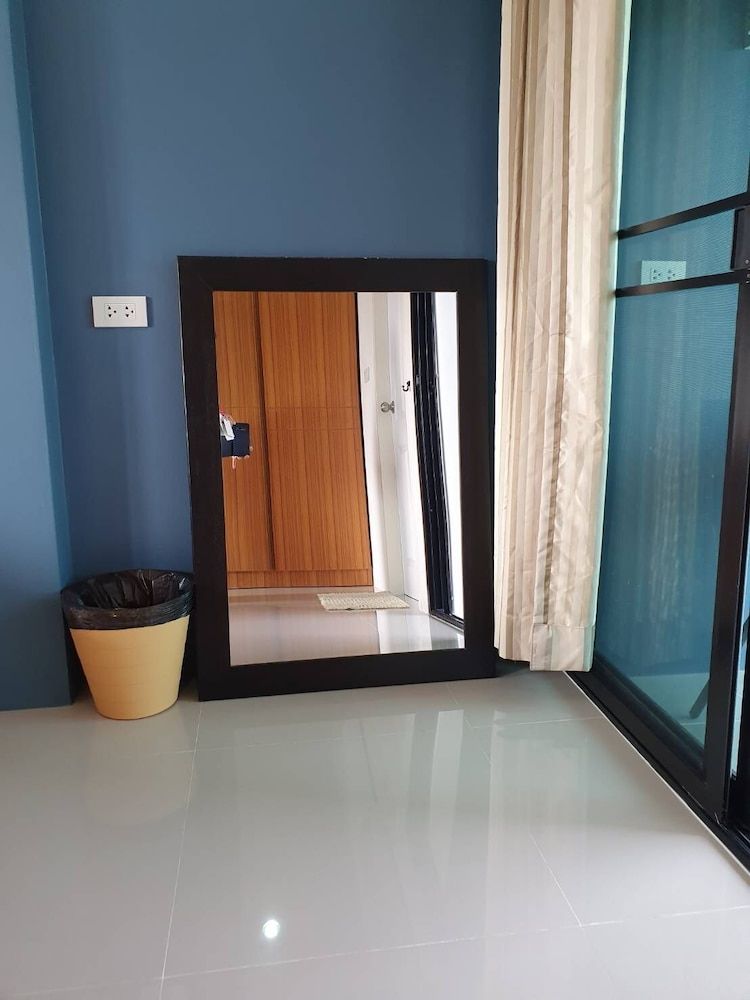 Samutsakorn Apartment Basic Studio, Multiple Beds 38