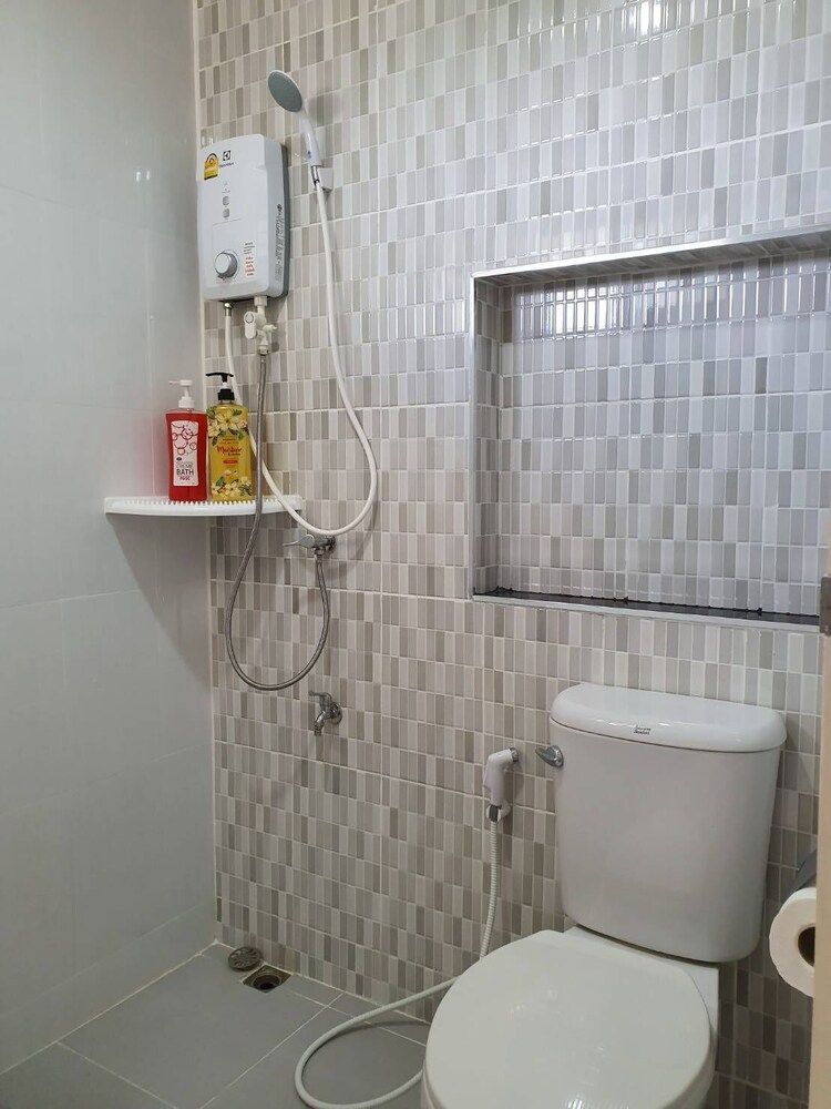 Samutsakorn Apartment Basic Studio, Multiple Beds 32