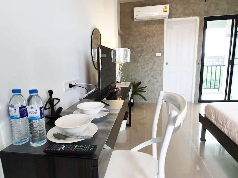 Samutsakorn Apartment Basic Studio, Multiple Beds 40