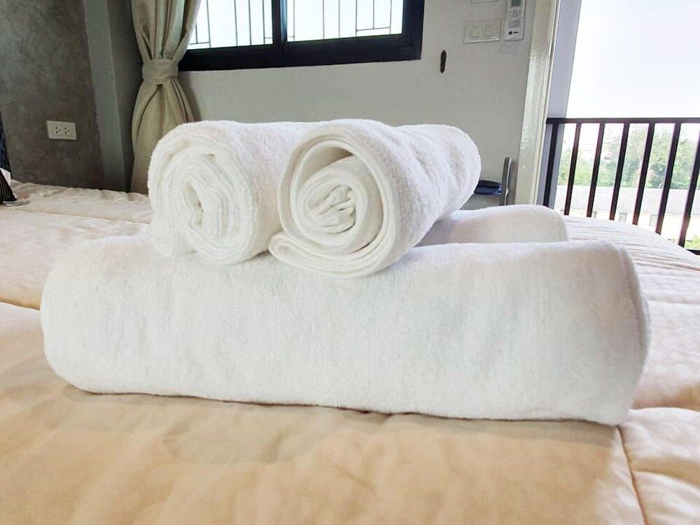 Samutsakorn Apartment Basic Studio, Multiple Beds 8