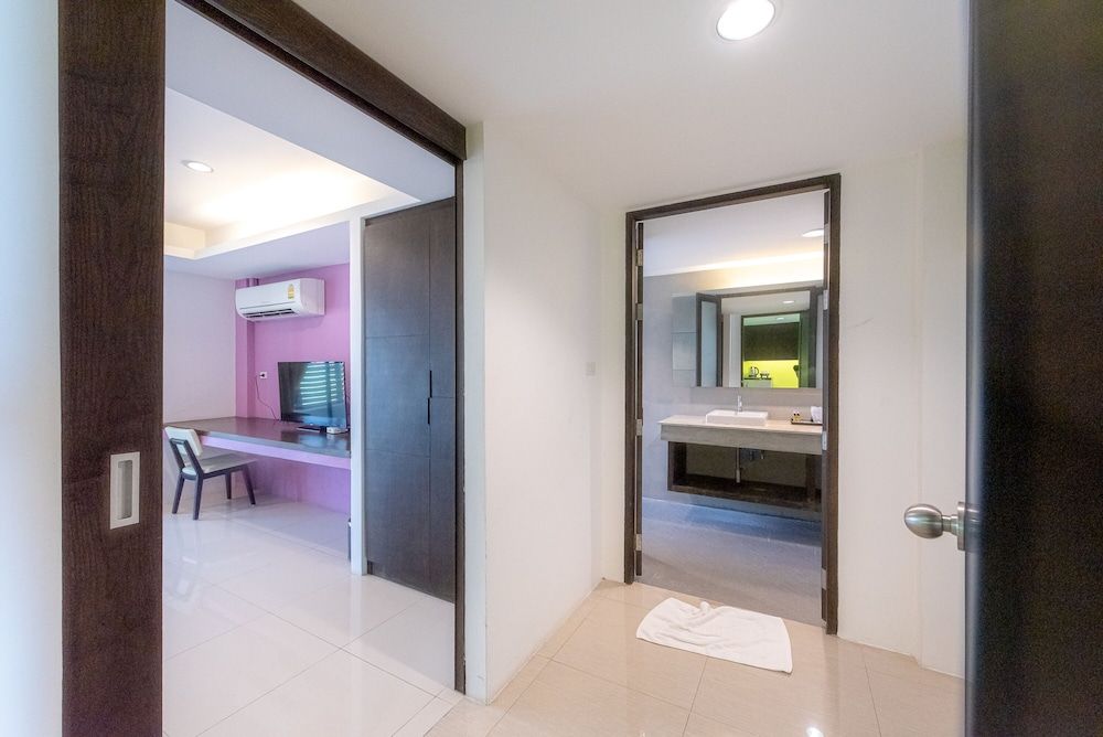 The Proud Exclusive Hotel Suite Room 15