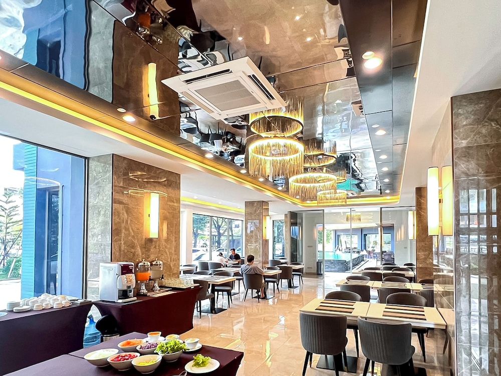 Room Service - Dining