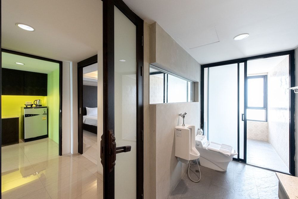 The Proud Exclusive Hotel Suite Room 8