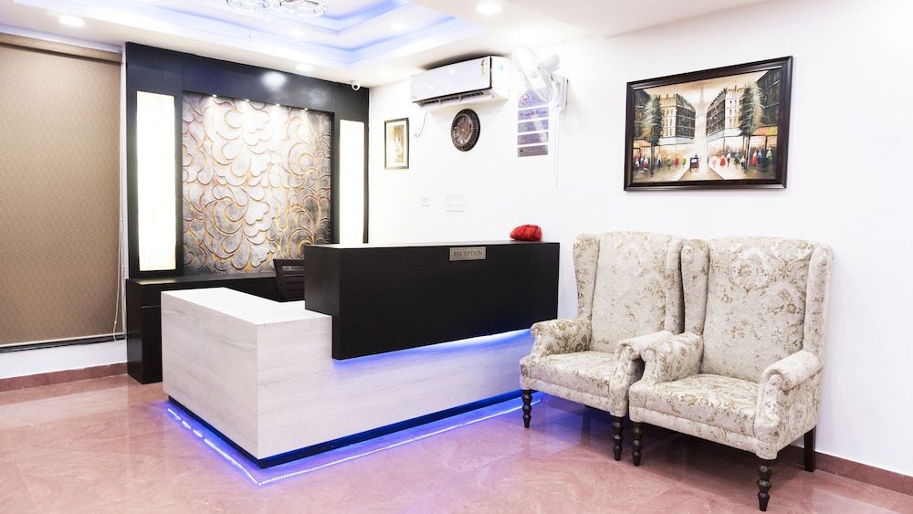 undefined Hotel Max Inn 10