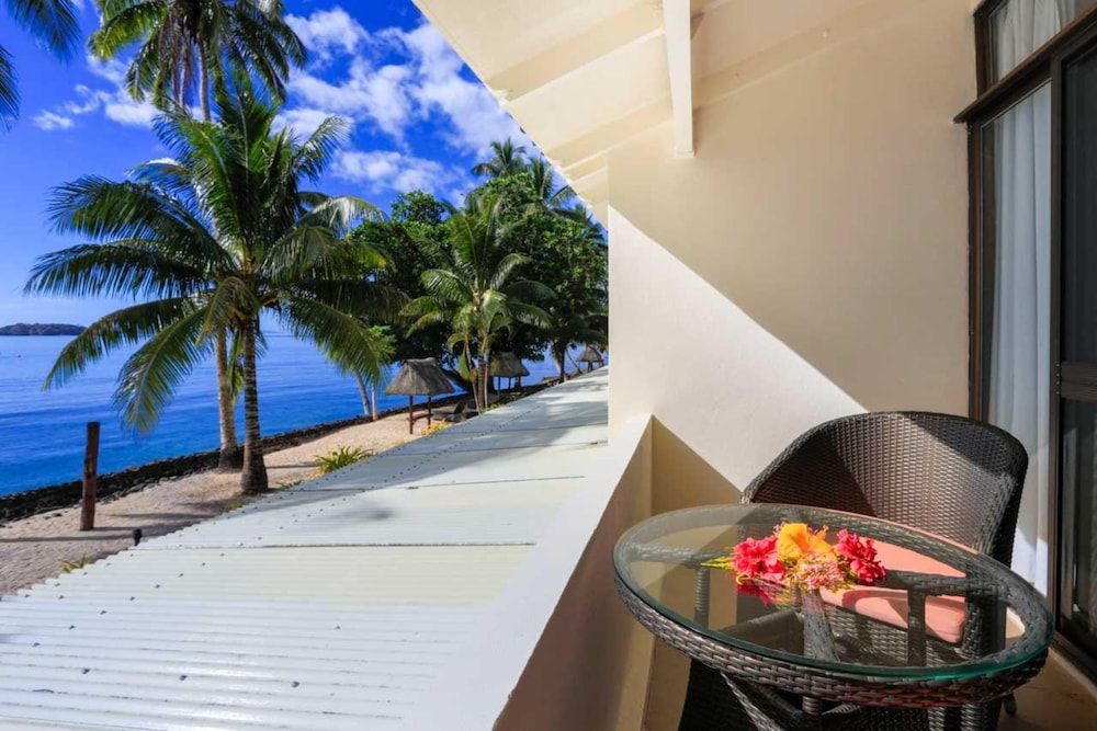 Garden Island Resort Oceanview Room 2