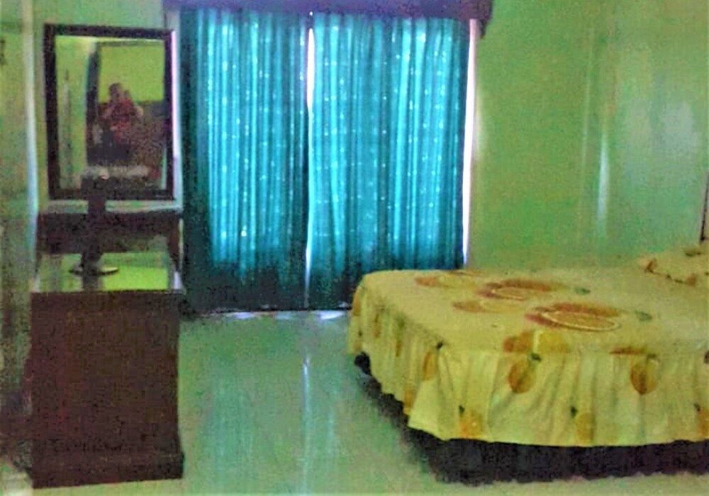 Hotel Mulia Deluxe Double Room 6