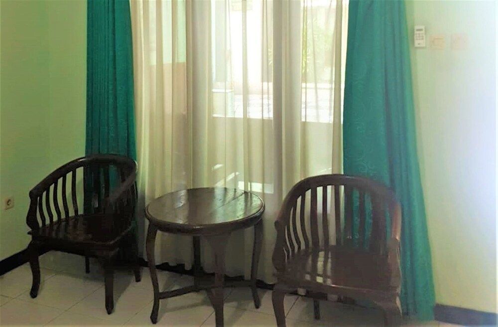 Hotel Mulia Standard Twin Room 6