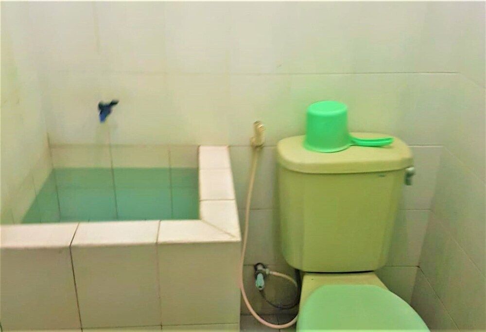 Hotel Mulia Standard Twin Room 7