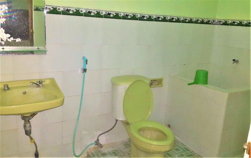 Hotel Mulia Family Room 4